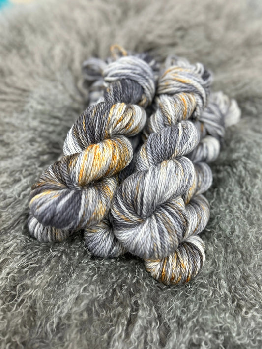 "Iron & Ore" - Bulky Merino Amber Waves