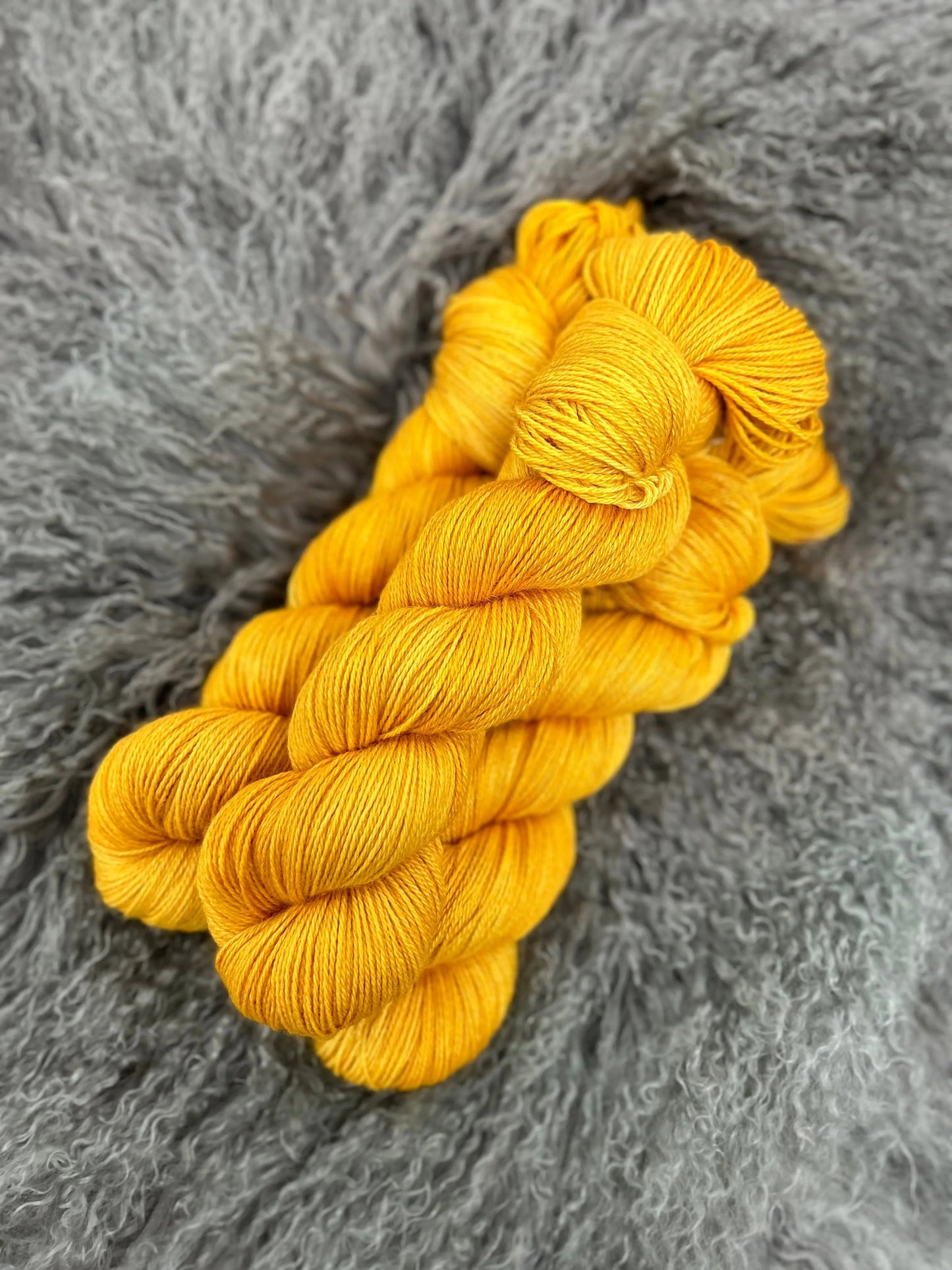 "Canyon" - Alpaca Cloud Fingering Amber Waves