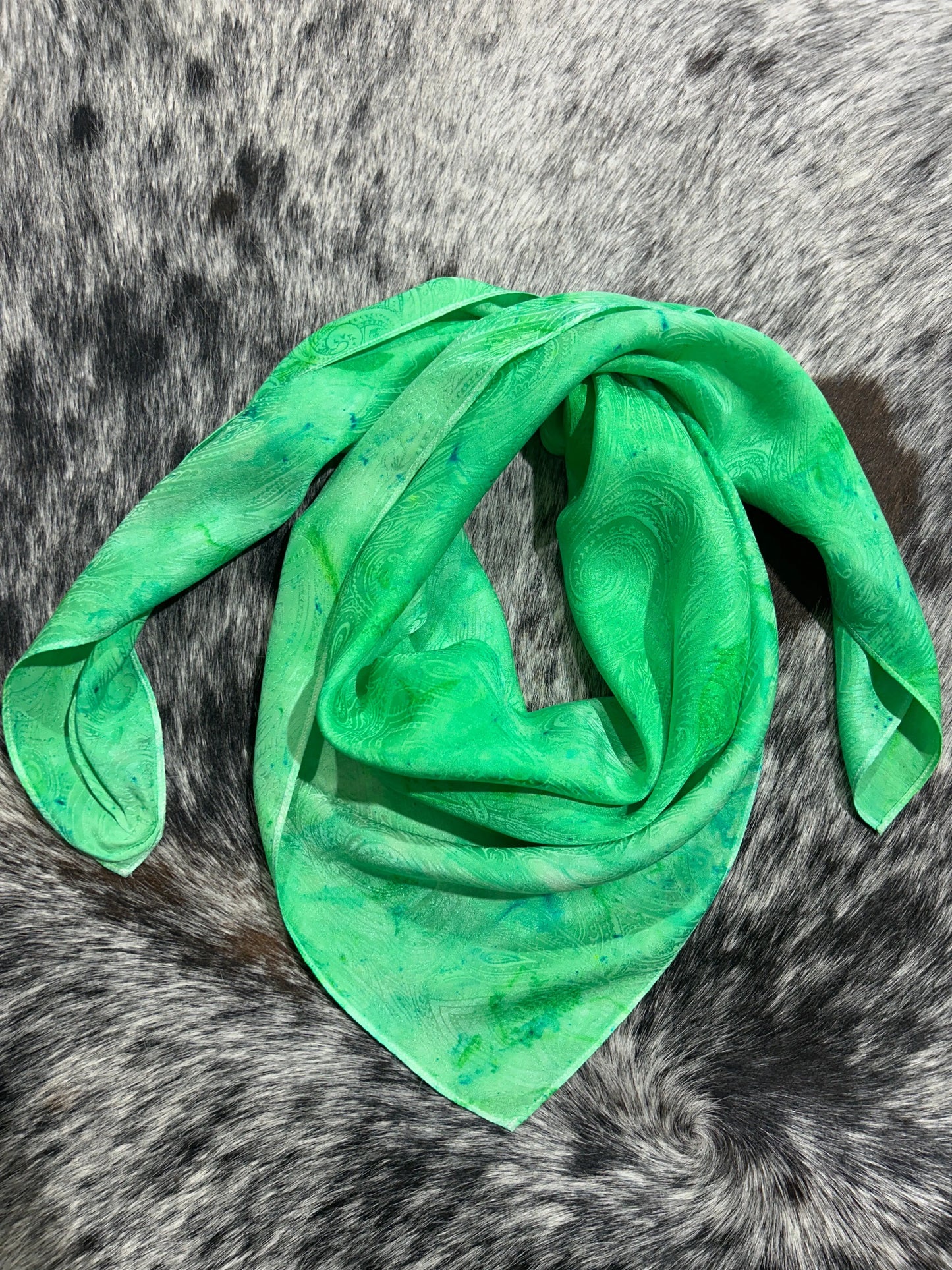“Bright Green”- 100% Jacquard Silk Wild Rag (36") Amber Waves KS