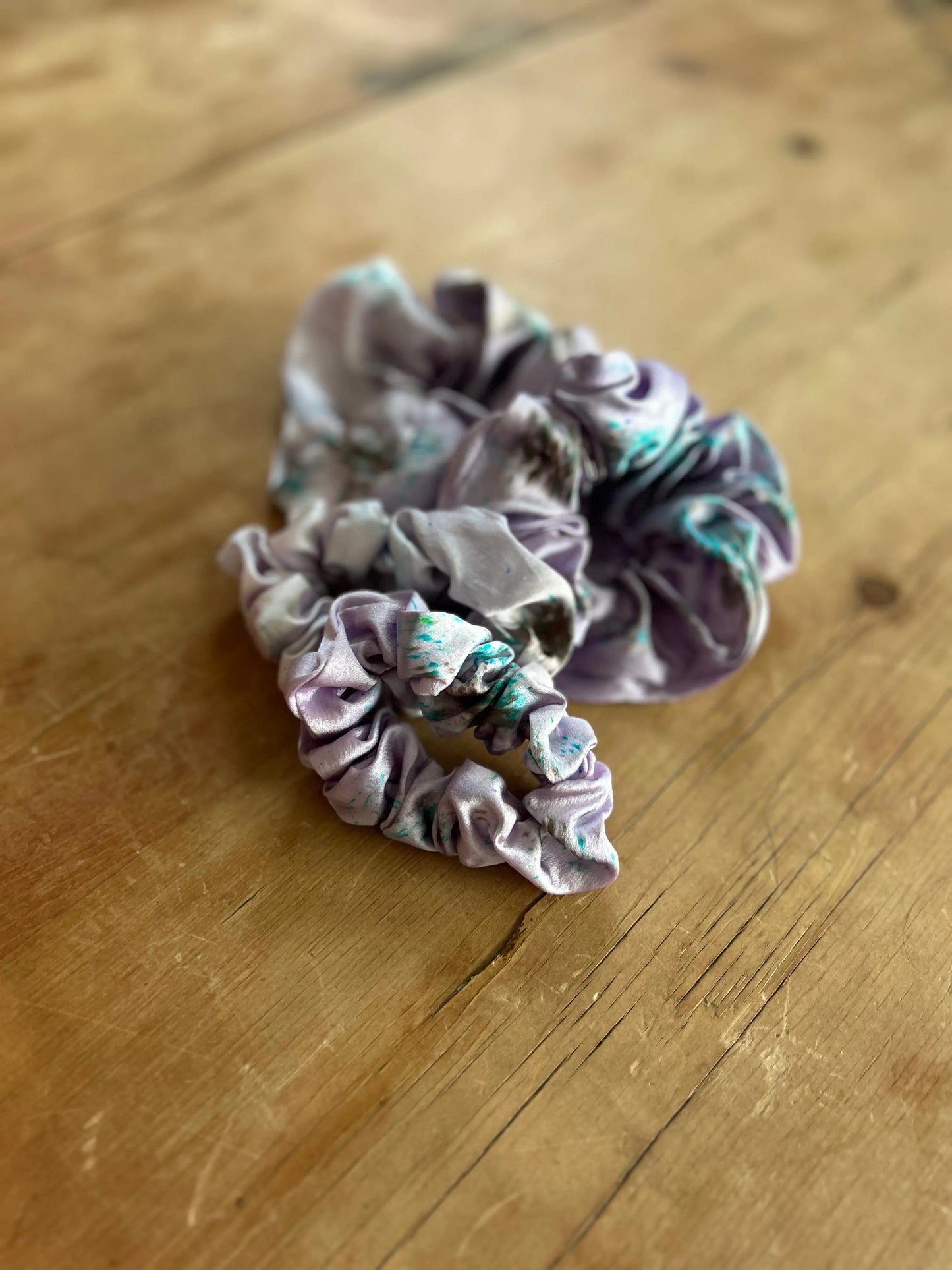 100% Silk Scrunchie | Hand-Dyed Mulberry Silk | Lavender Speckled